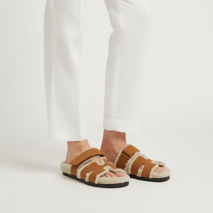 SANDALS ROMA – BRAUN & OFF-WHITE PELZ
